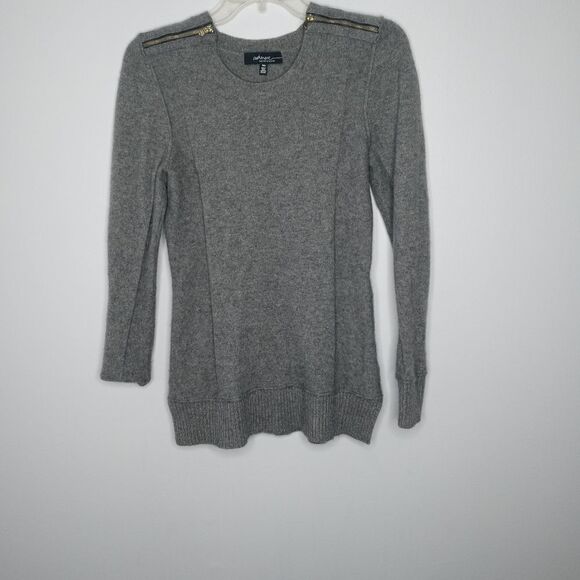 Saks Fifth Avenue cashmere sweater - Picture 2 of 7
